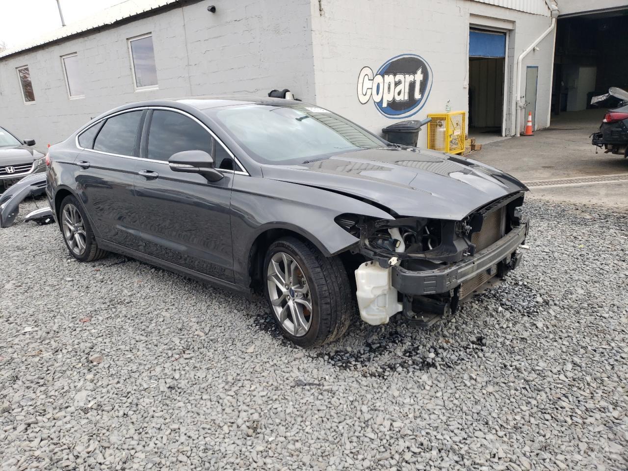 2020 Ford Fusion Titanium - Image 4