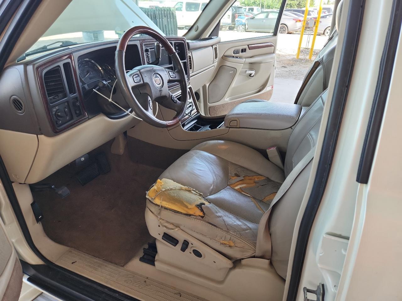 2005 Cadillac Escalade Esv - Image 7