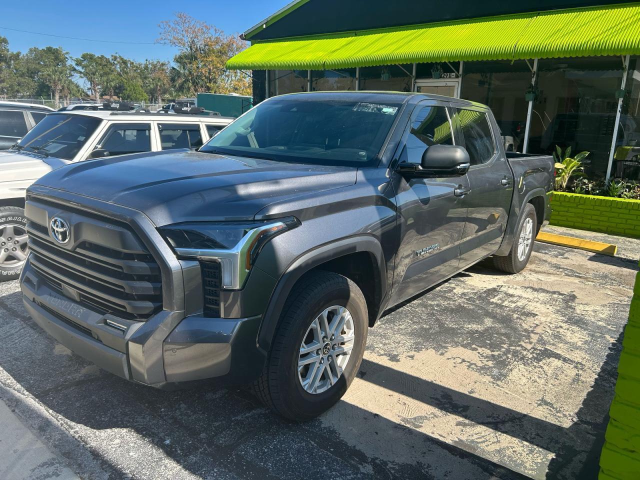 2023 Toyota Tundra Crewmax Sr - Фото 2