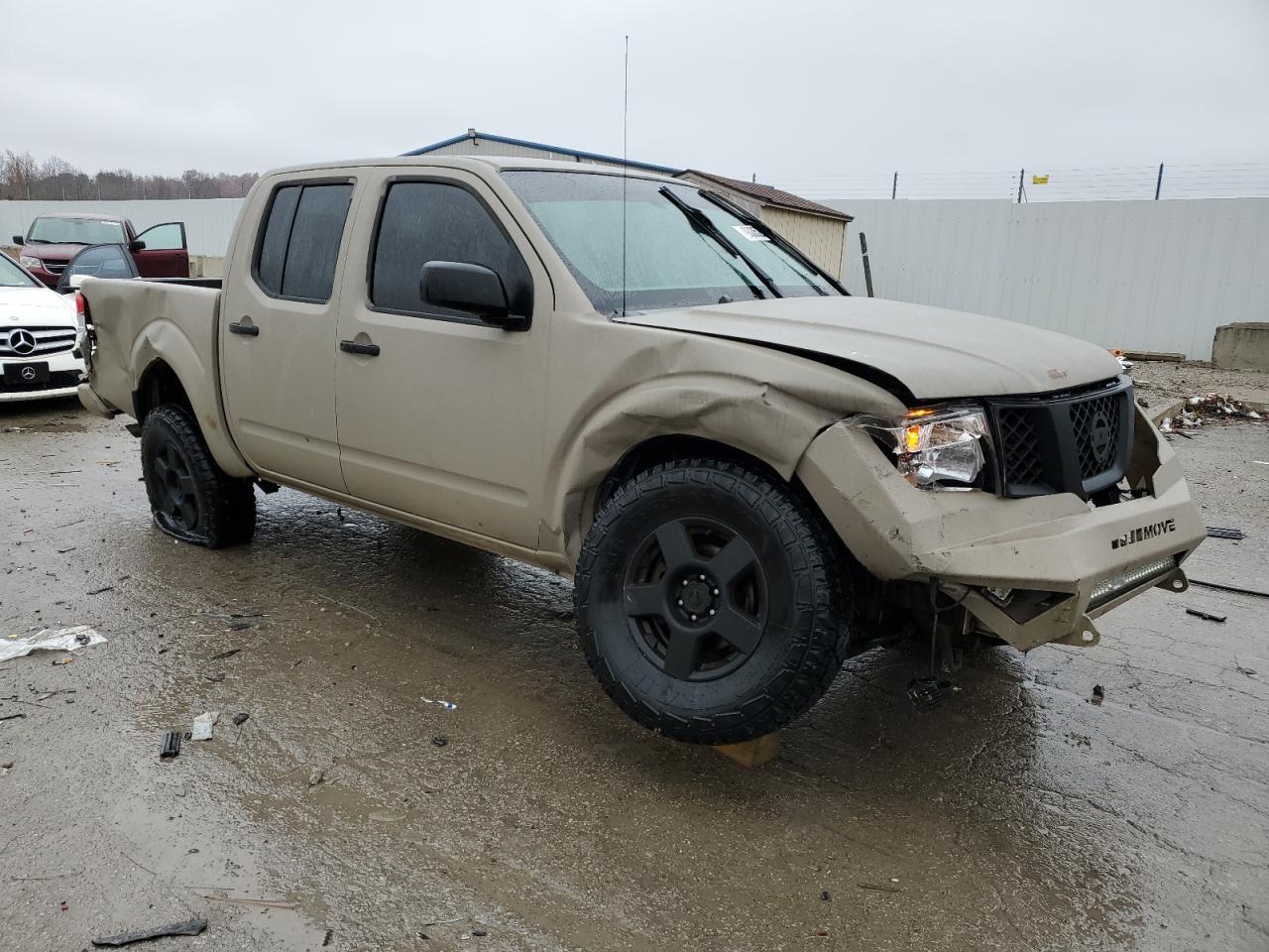2005 Nissan Frontier Crew Cab Le - Фото 4