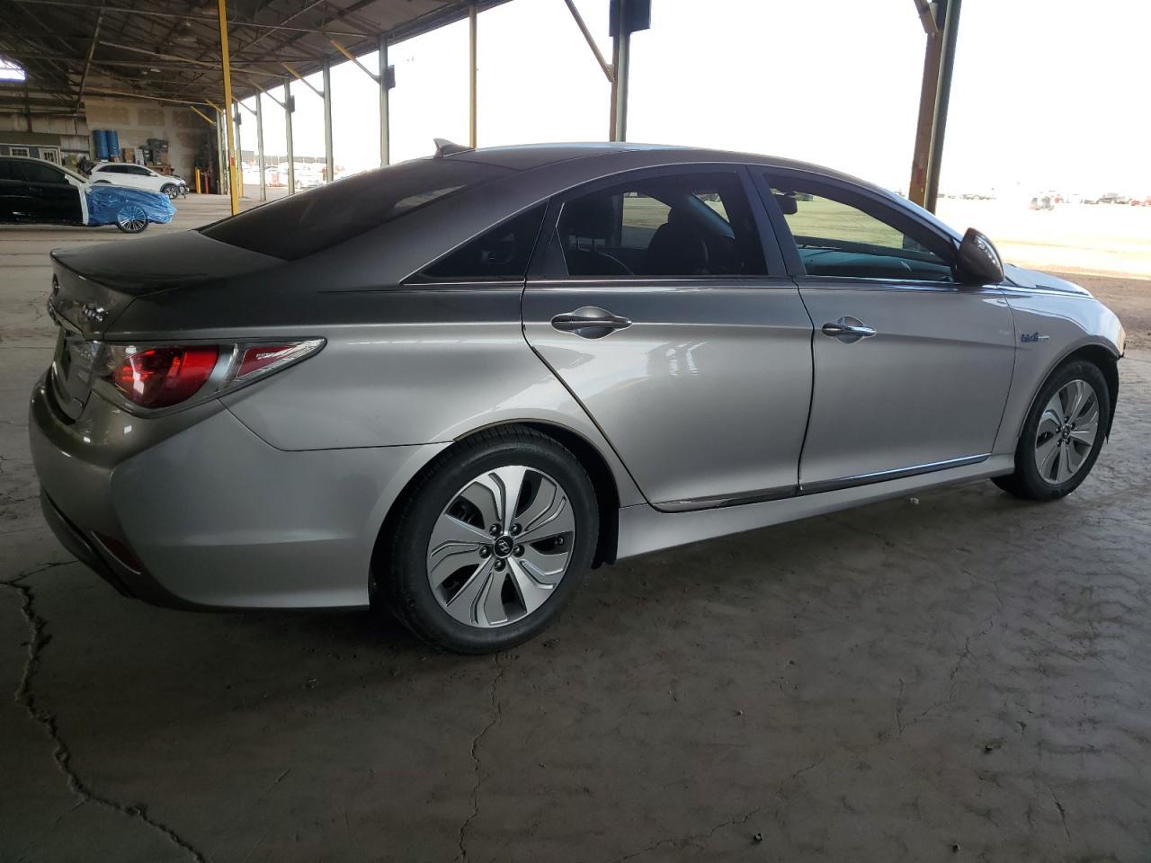 2013 Hyundai Sonata Hybrid - Фото 3