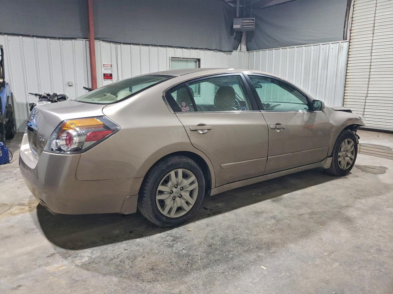 2012 Nissan Altima Base - Фото 3