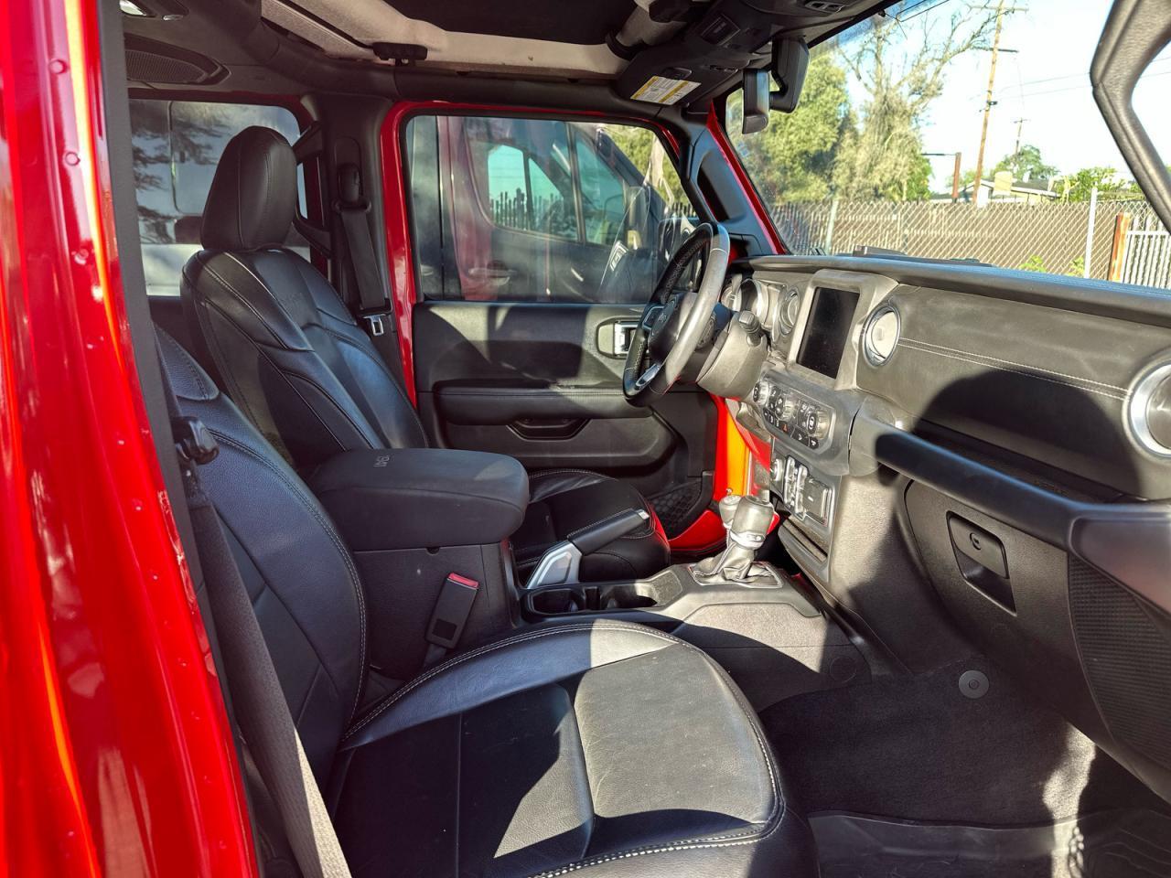 2018 Jeep Wrangler Unlimited Sahara - Фото 5