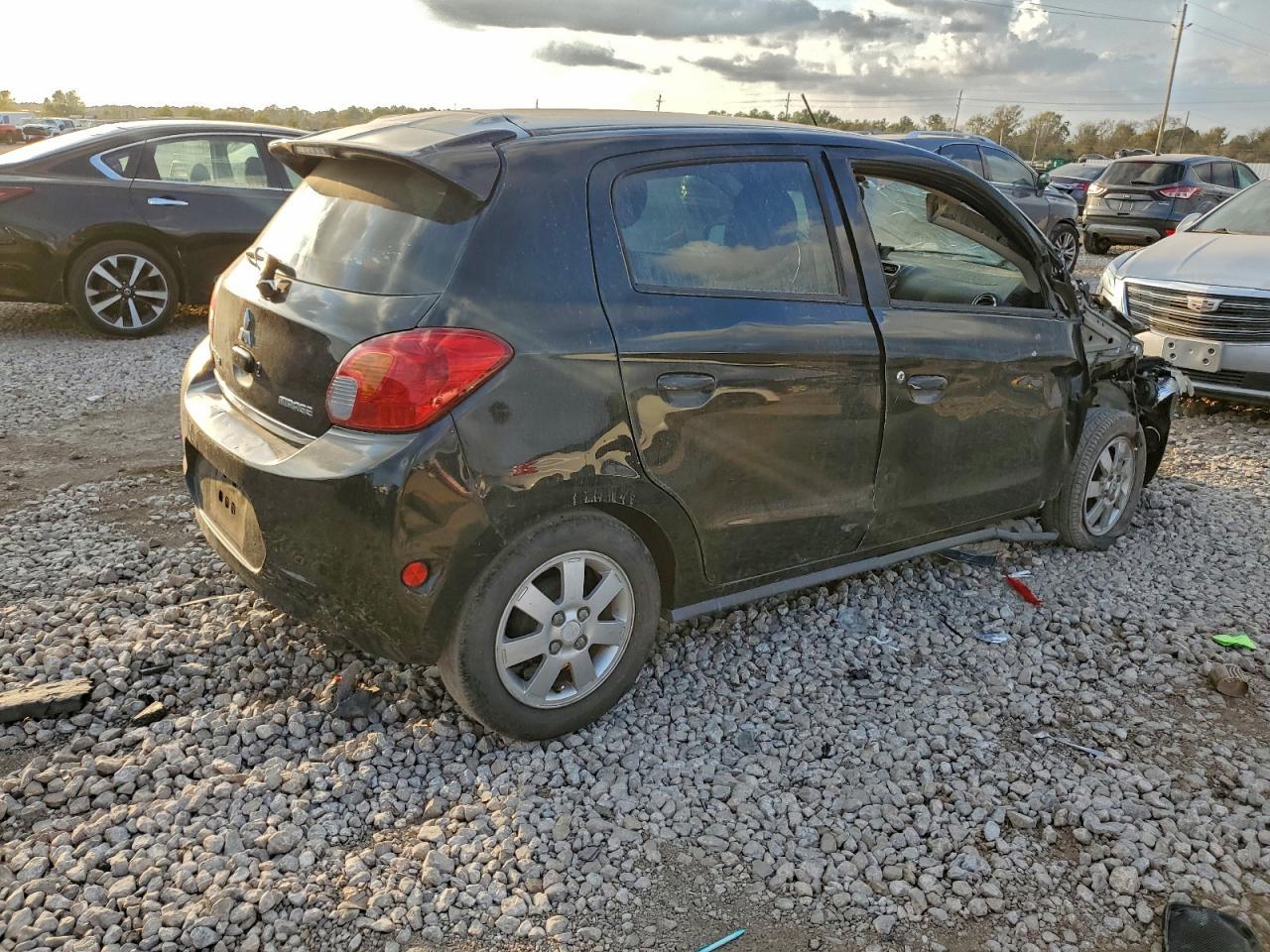 2014 Mitsubishi Mirage Es - Фото 3