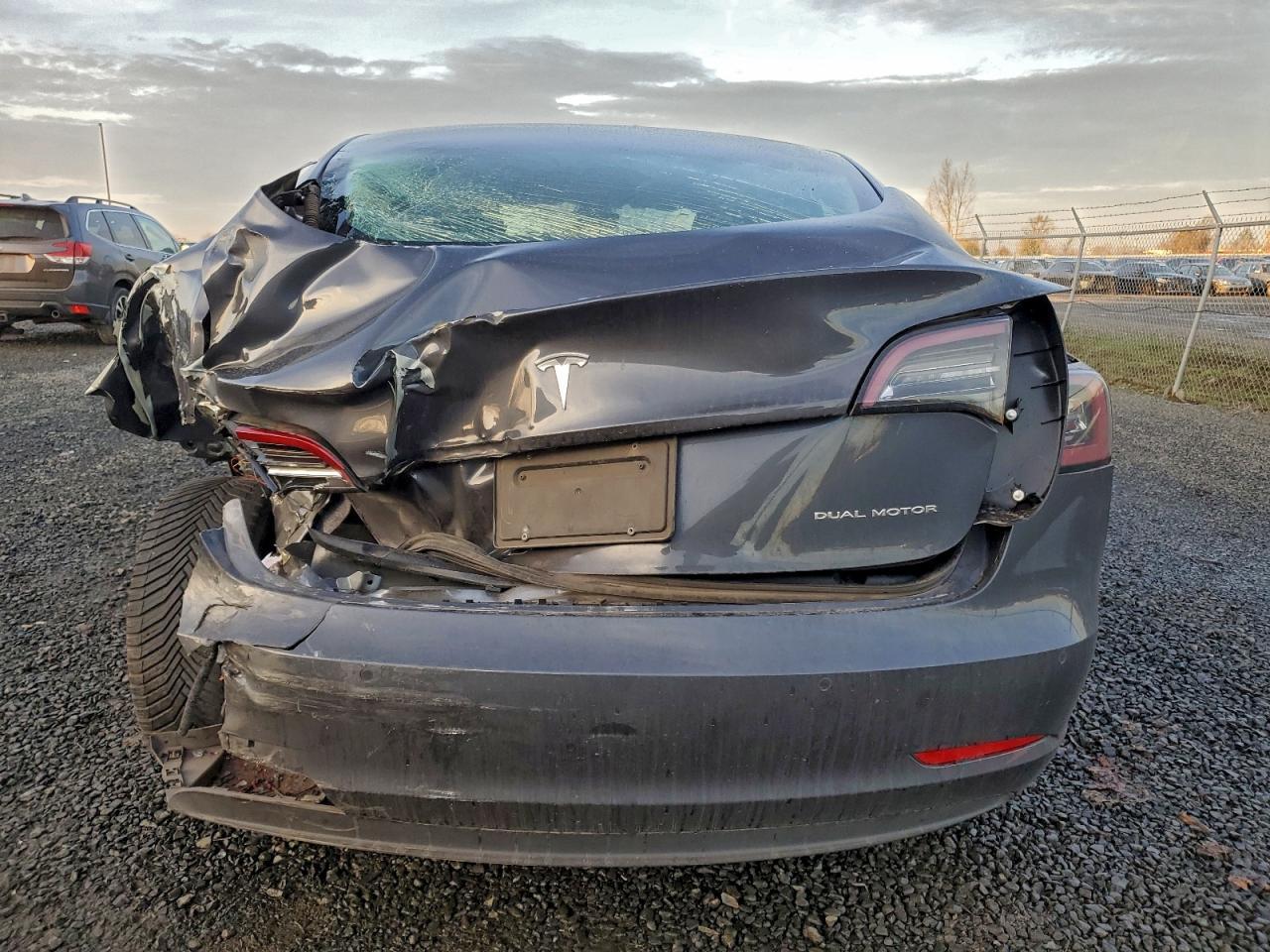2022 Tesla Model 3 - Фото 6
