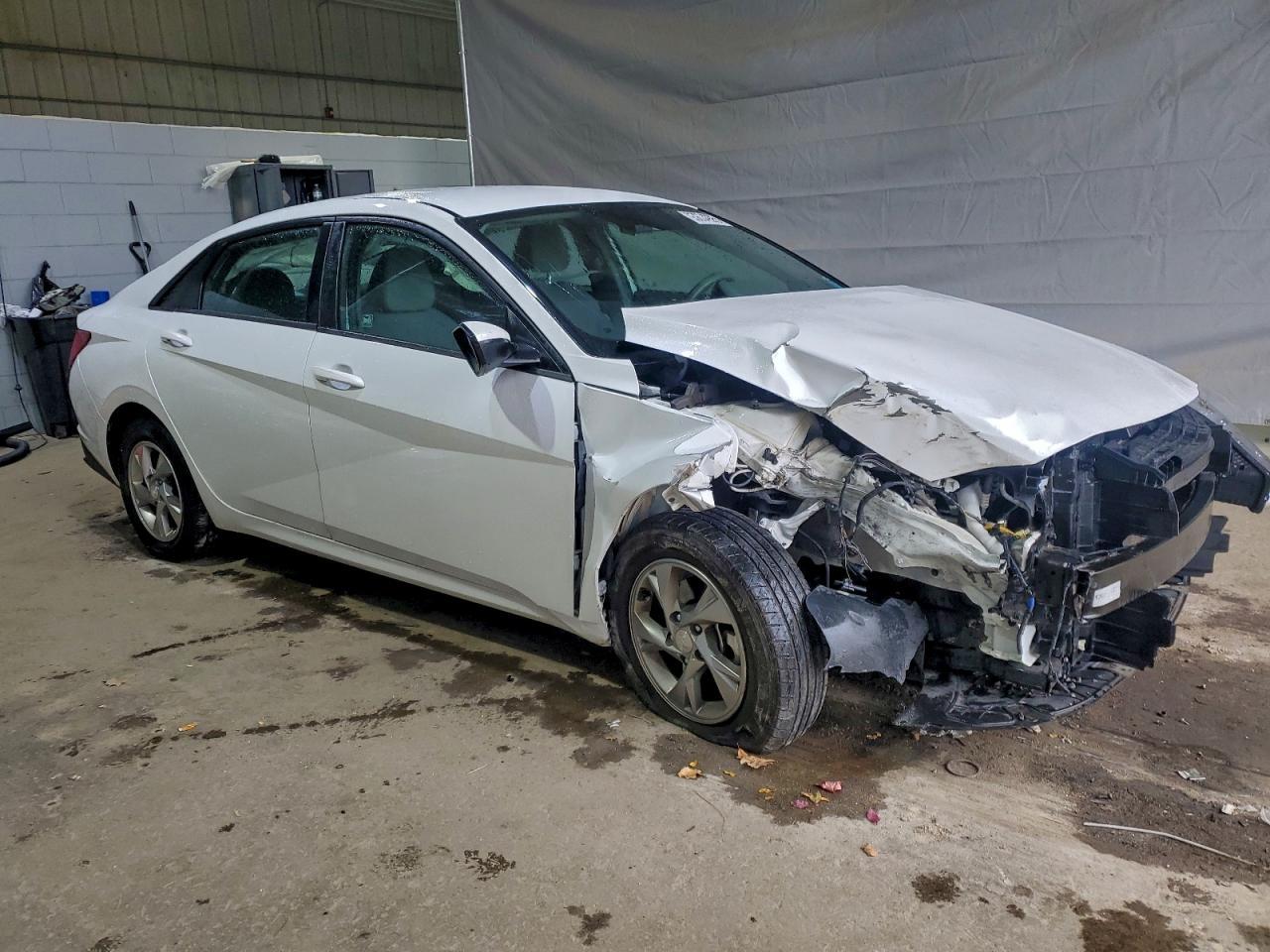 2021 Hyundai Elantra Se - Image 4