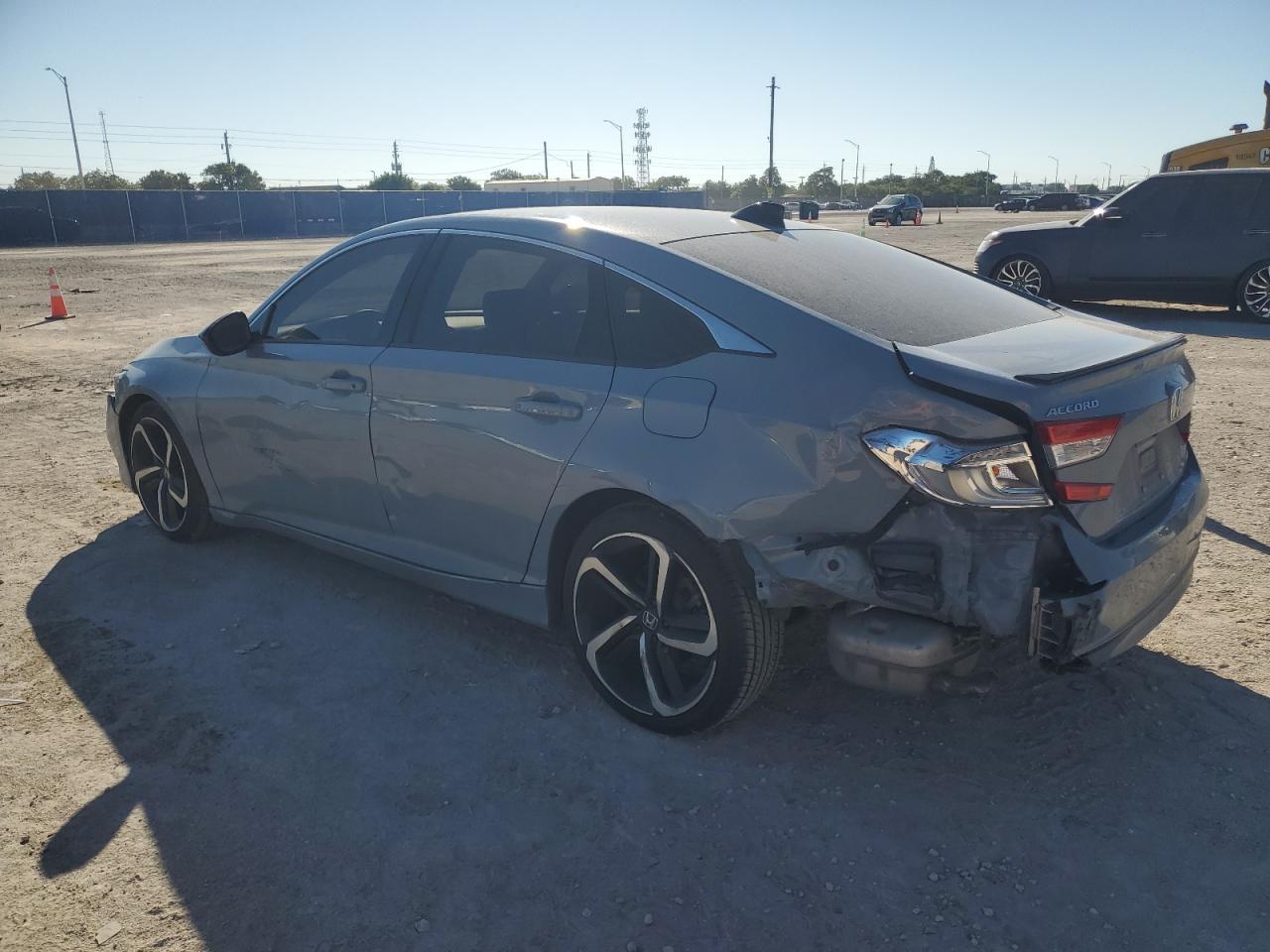 2021 Honda Accord Sport - Фото 2