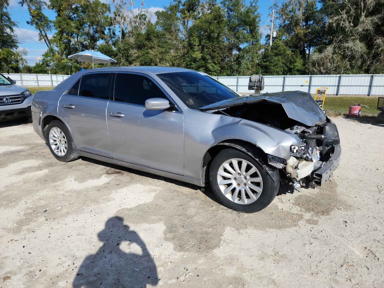 2013 Chrysler 300 - Фото 4