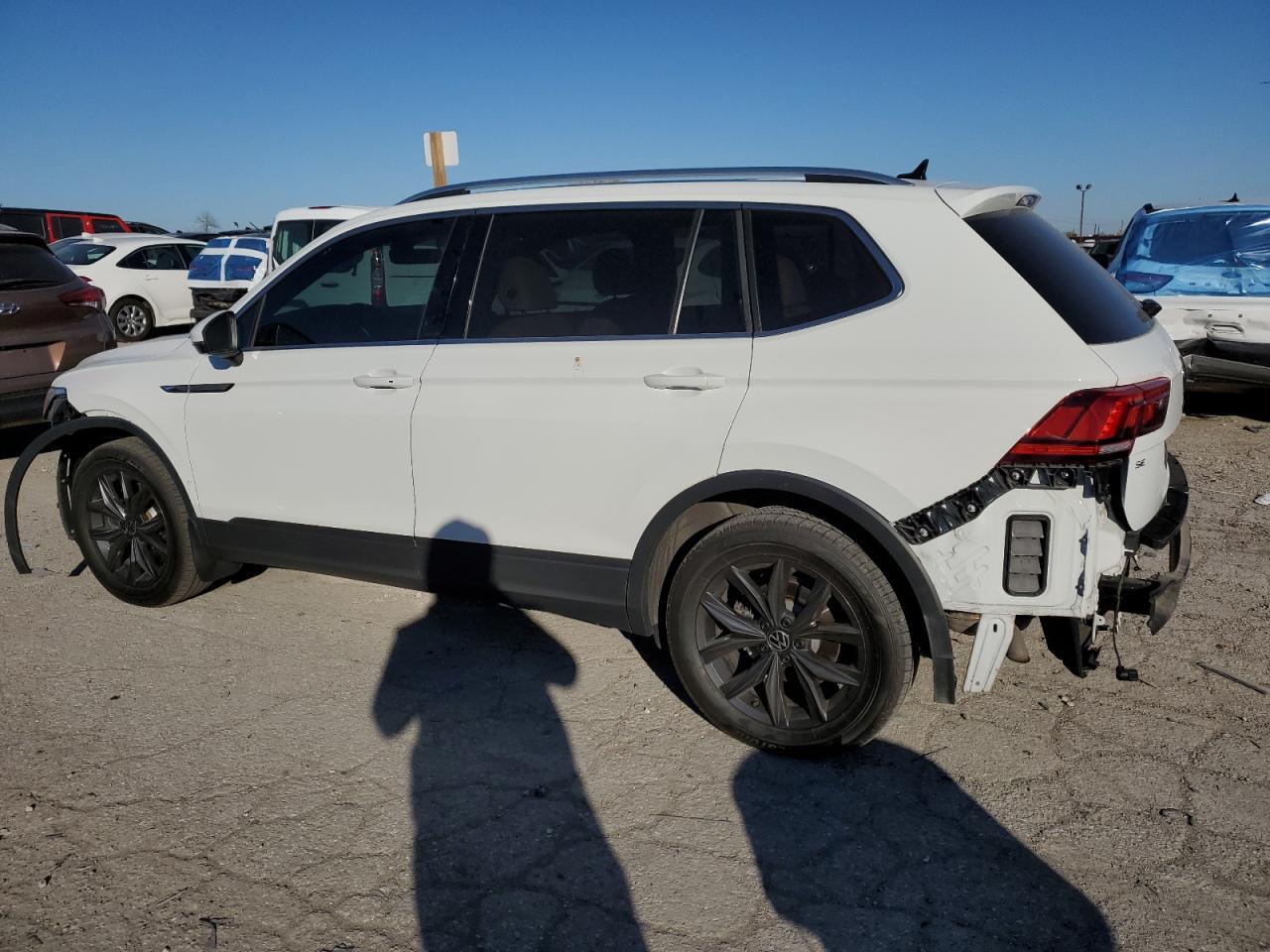 2024 Volkswagen Tiguan Se - Image 2