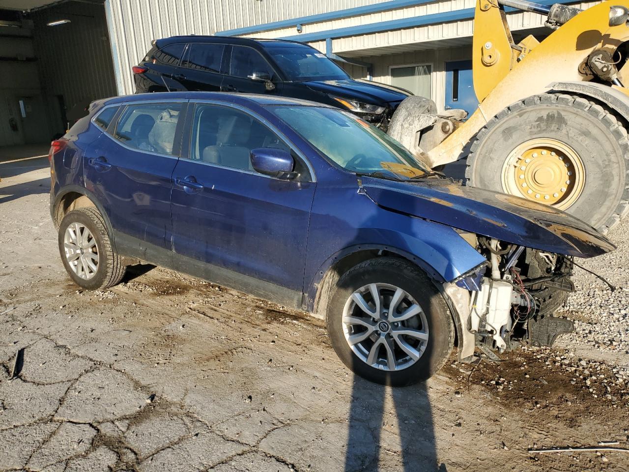2021 Nissan Rogue Sport S - Фото 4