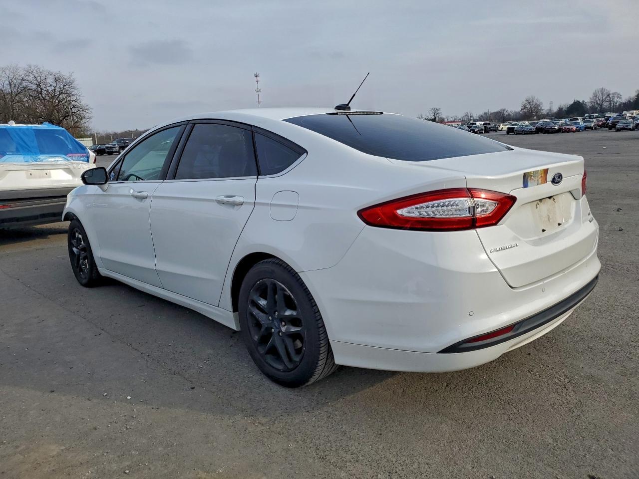 2016 Ford Fusion Se - Image 2