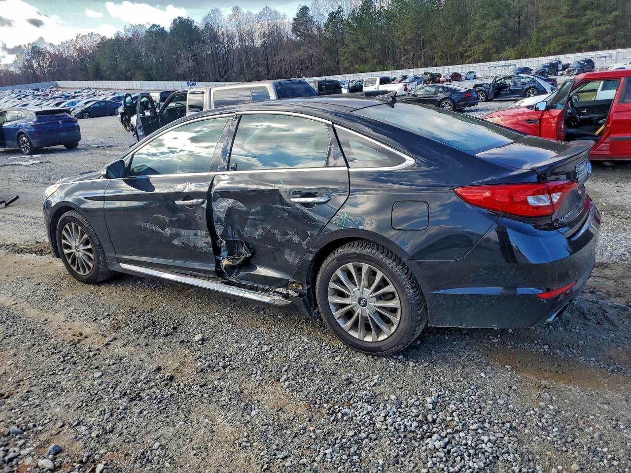 2015 Hyundai Sonata Sport - Фото 2