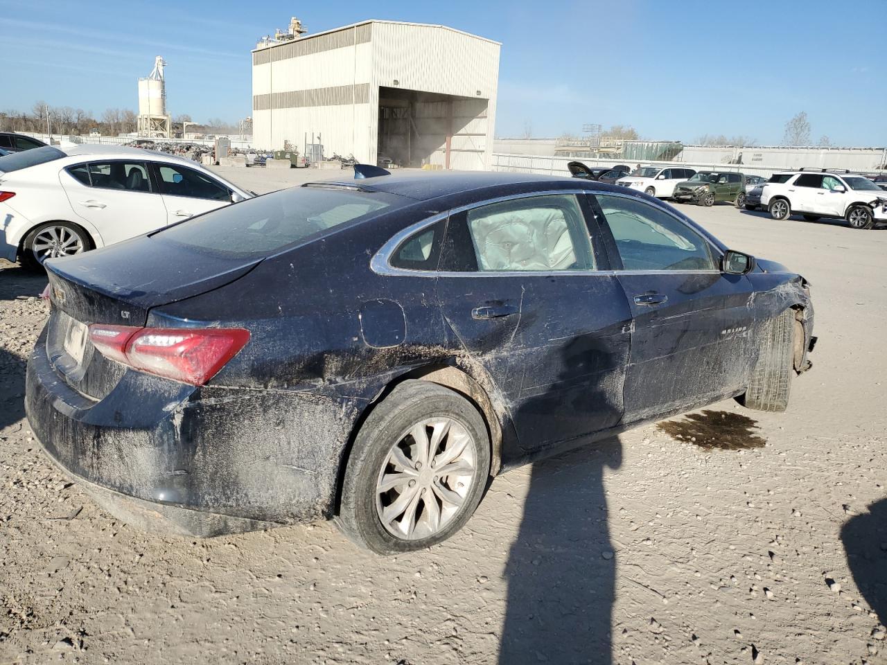 2022 Chevrolet Malibu Lt - Фото 3