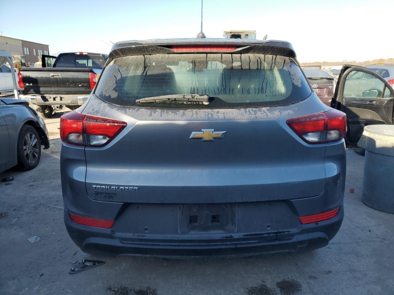 2022 Chevrolet Trailblazer Ls - Фото 6