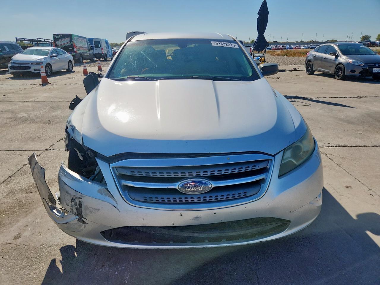 2010 Ford Taurus Se - Image 5