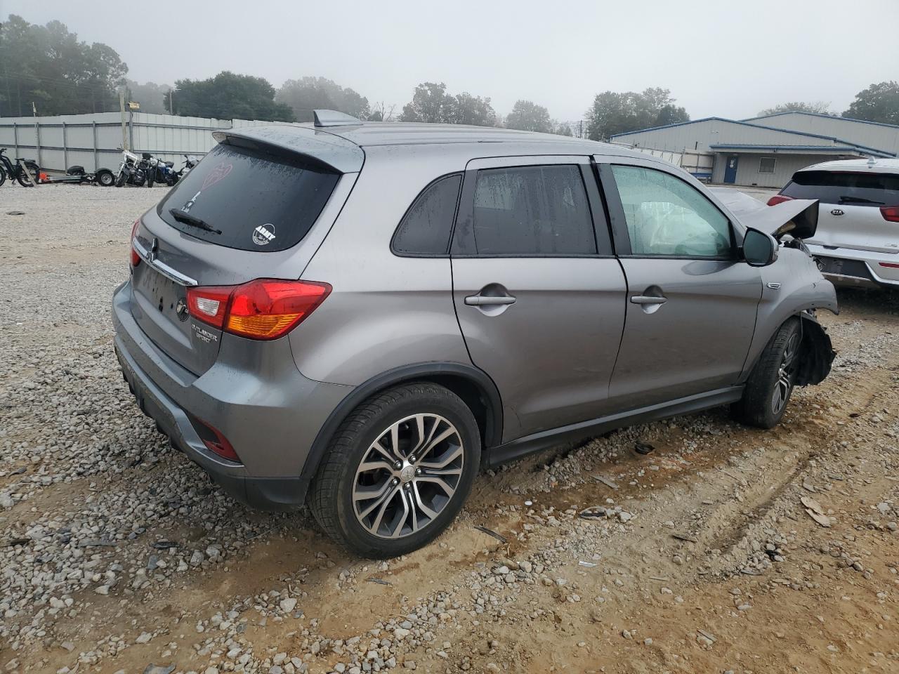 2019 Mitsubishi Outlander Sport Es - Image 3