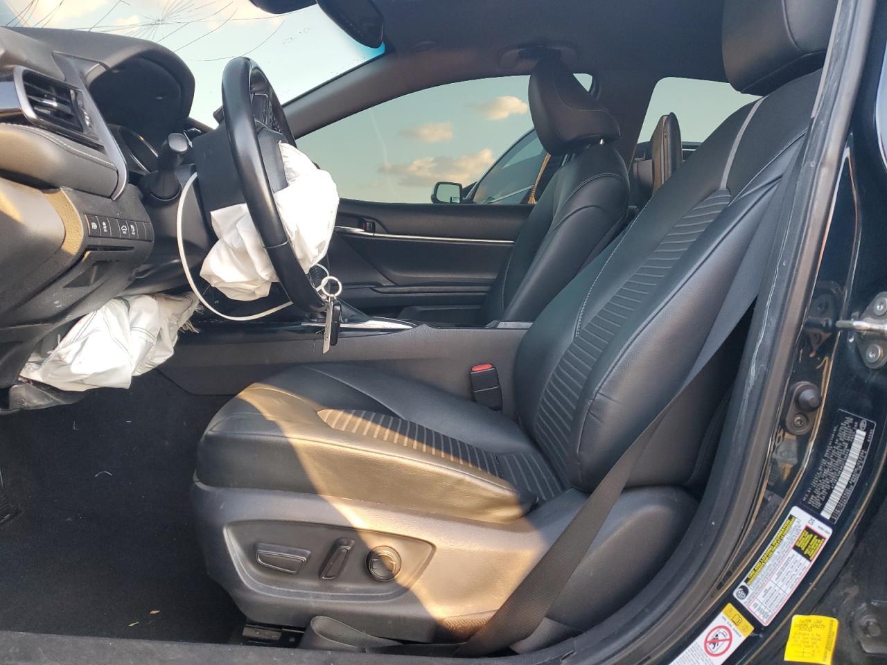 2019 Toyota Camry L - Фото 7