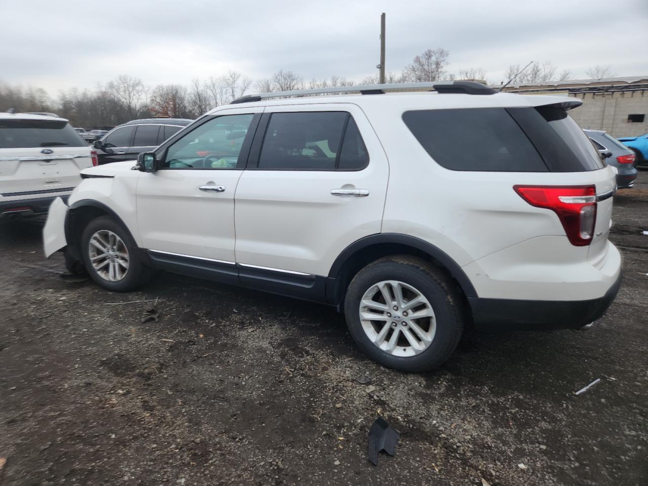 2013 Ford Explorer Xlt - Image 2