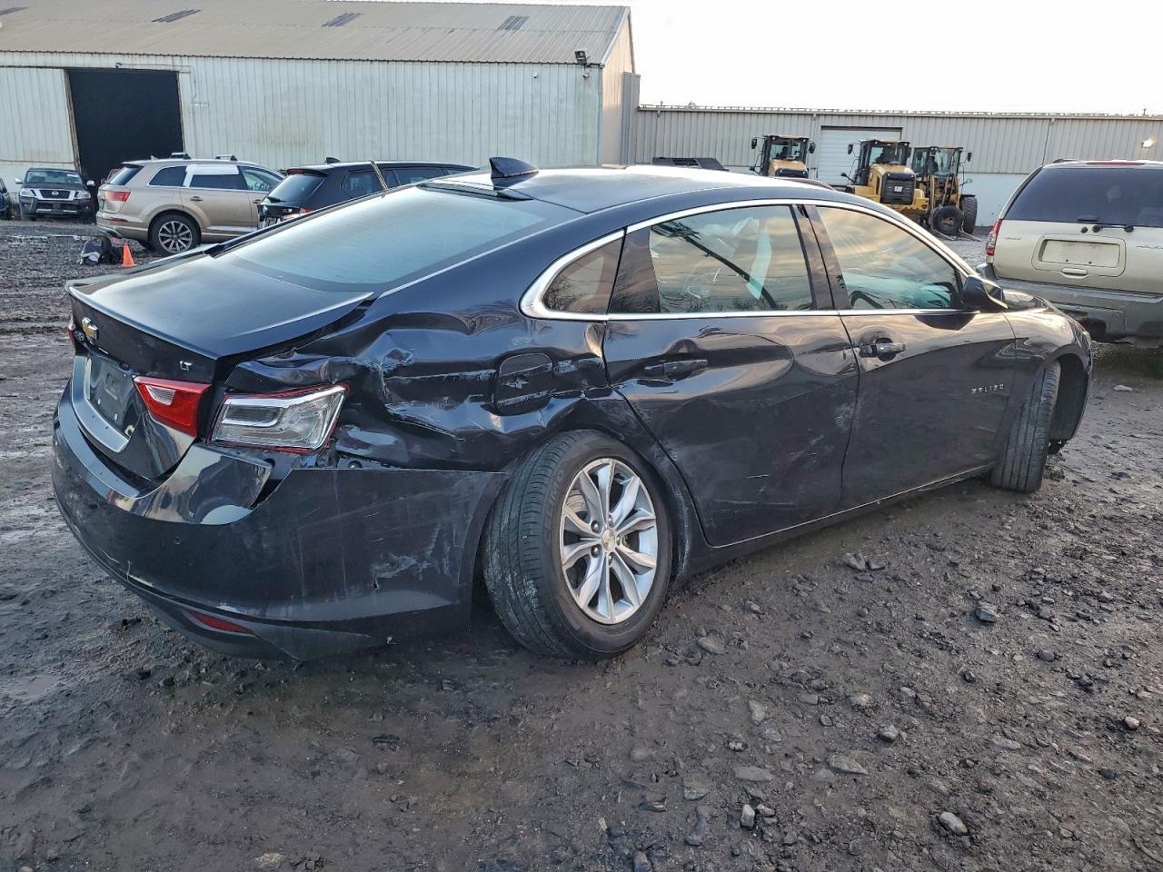2023 Chevrolet Malibu Lt - Фото 3