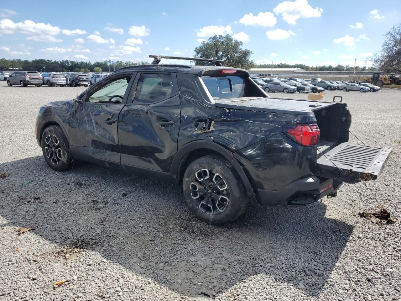 2022 Hyundai Santa Cruz Sel - Image 2