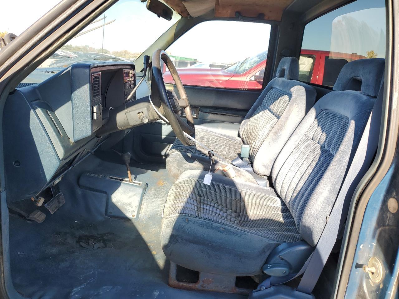 1992 Chevrolet Gmt-400 K2500 - Image 7