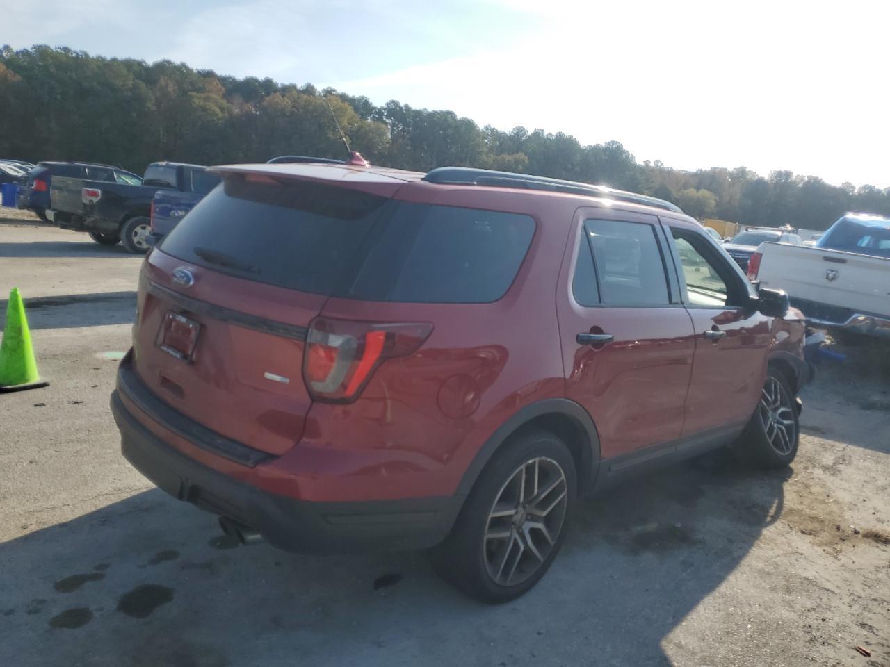 2018 Ford Explorer Sport - Image 3