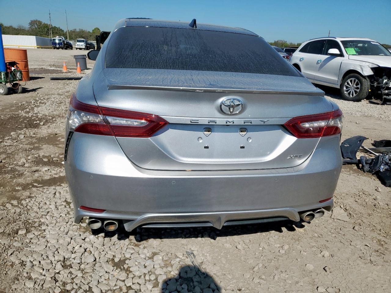 2018 Toyota Camry Xse - Image 6