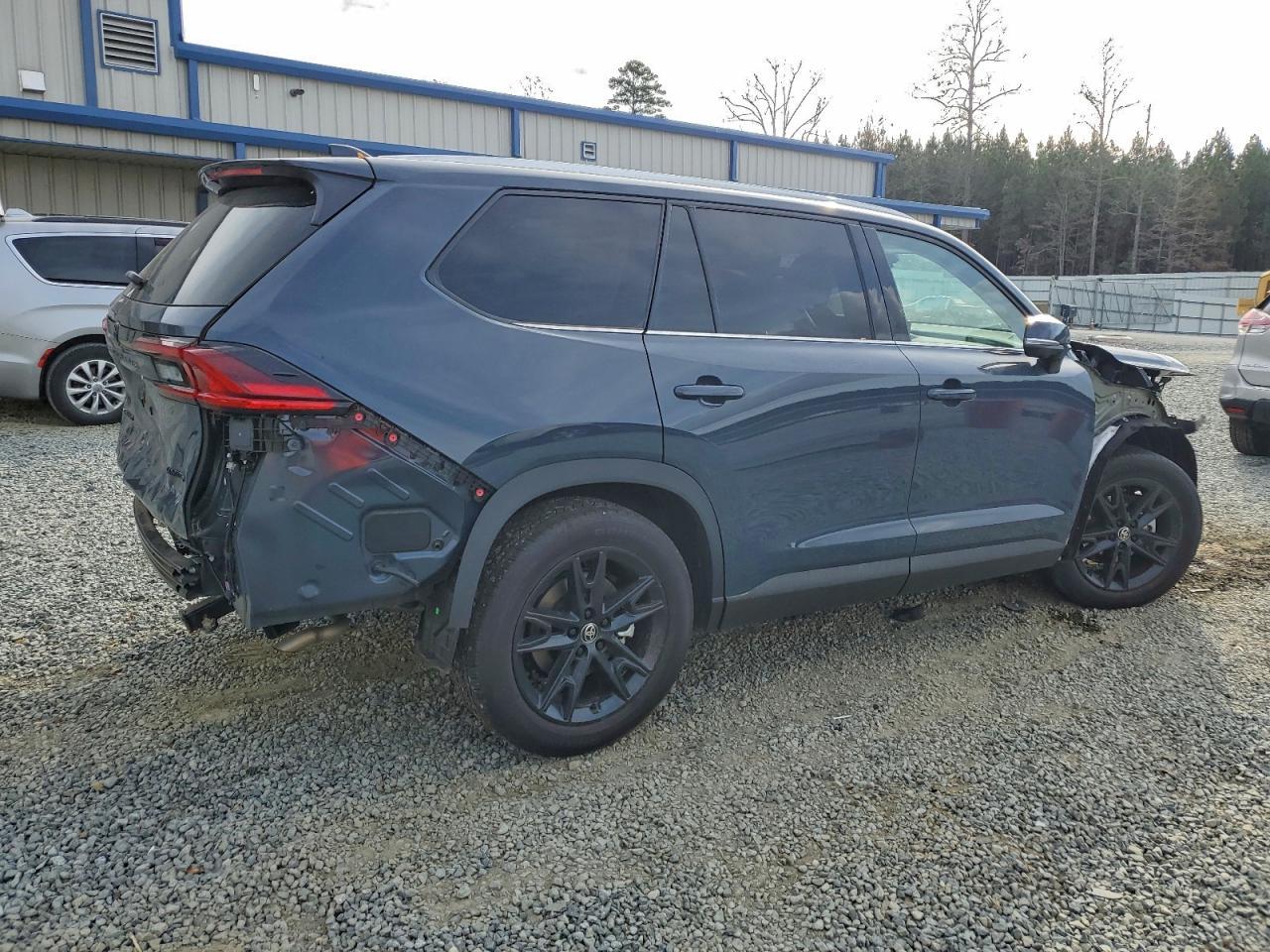 2025 Toyota Grand Highlander Le - Фото 3