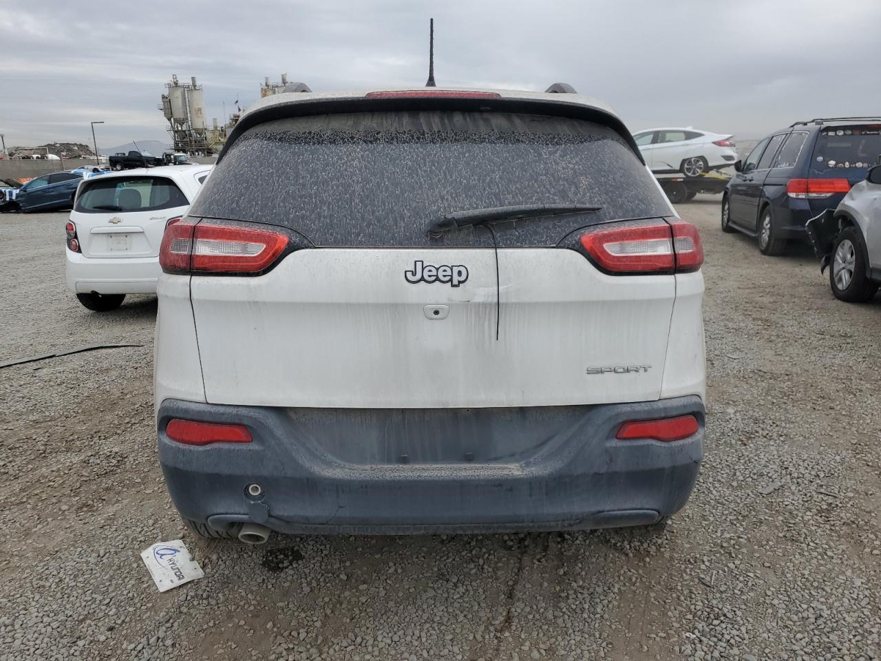 2017 Jeep Cherokee Sport - Фото 6