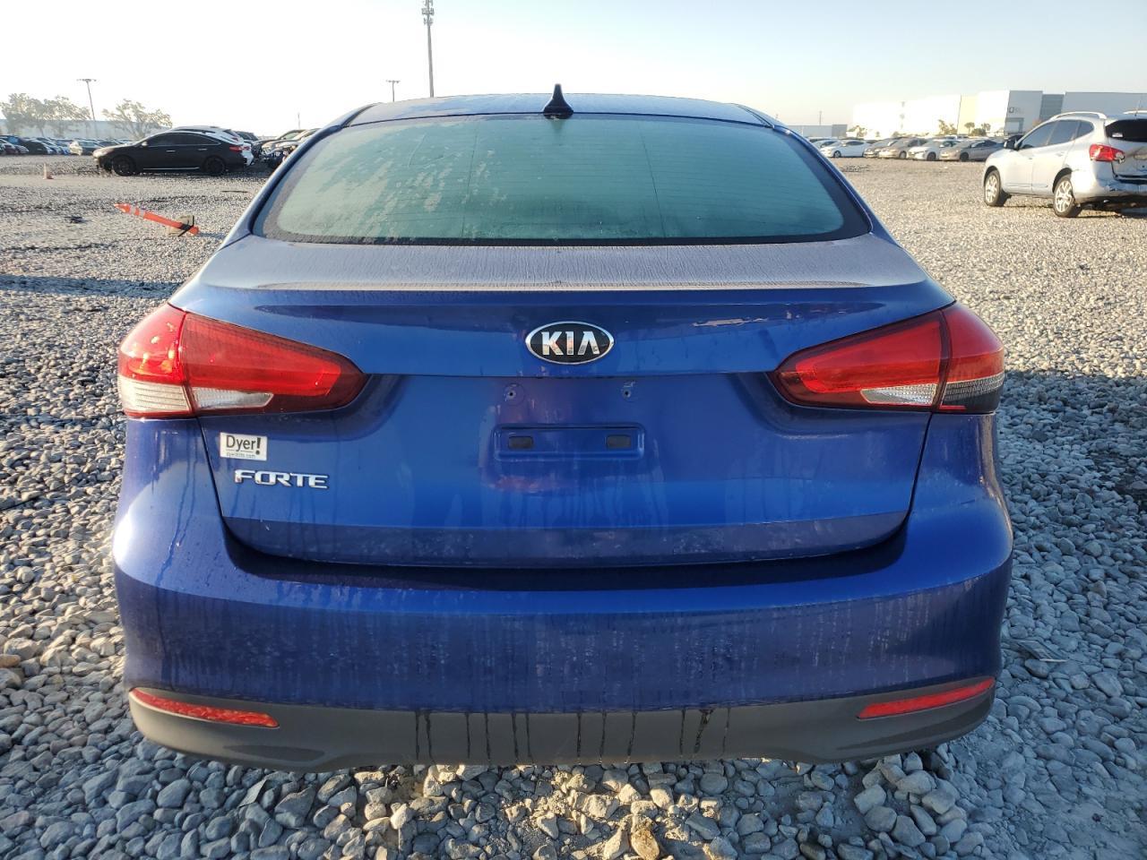 2017 Kia Forte Lx - Фото 6