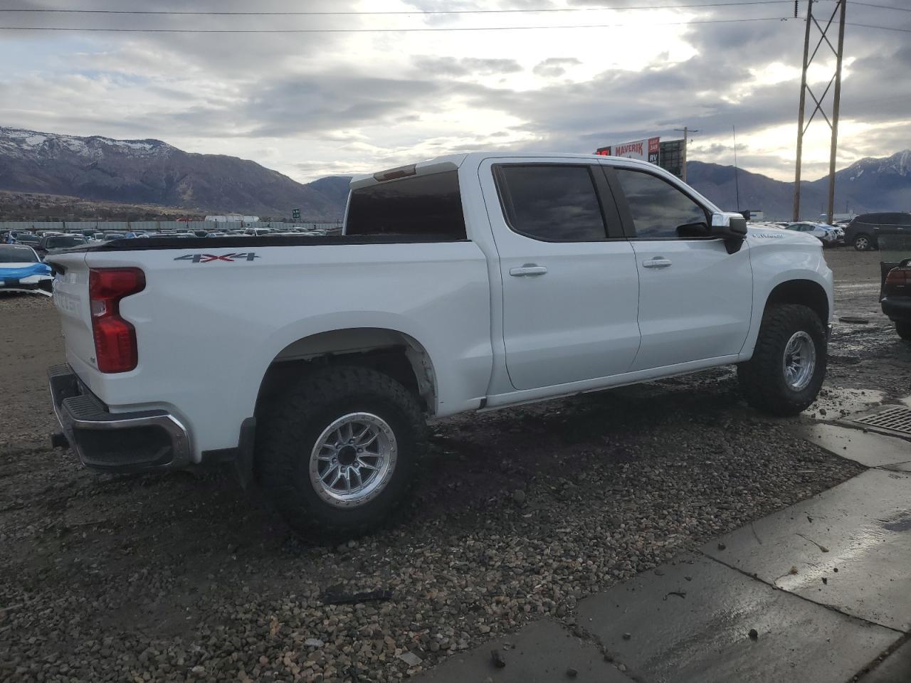 2019 Chevrolet Silverado K1500 Lt - Image 3
