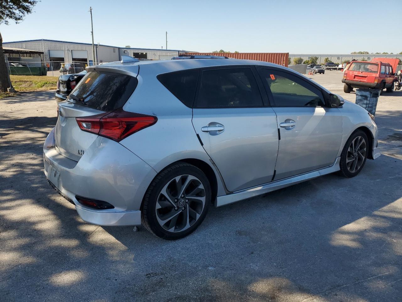 2018 Toyota Corolla Im - Фото 3