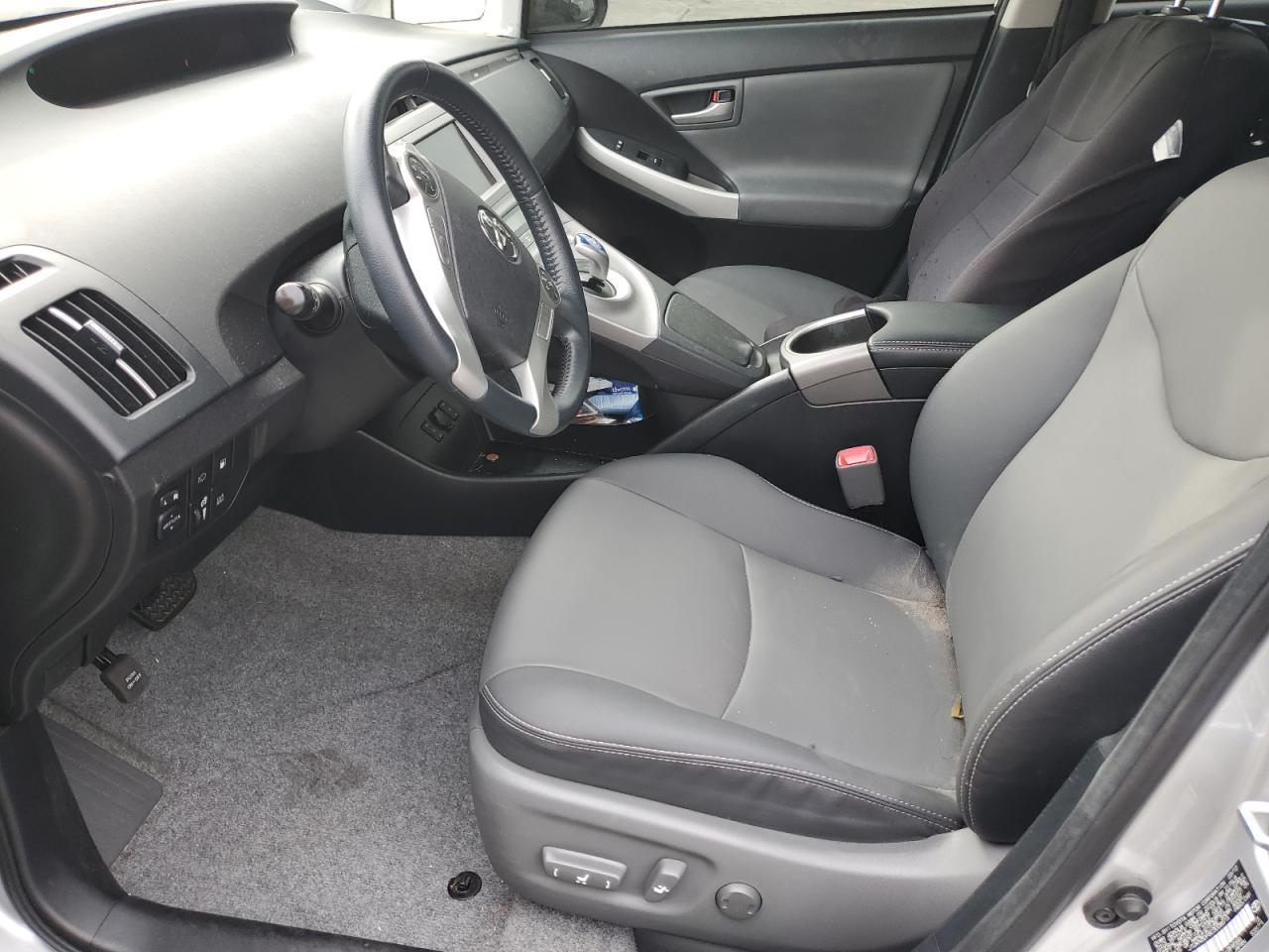 2012 Toyota Prius Plug-In - Image 7