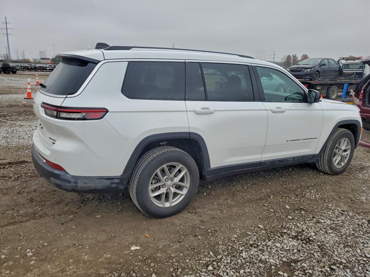 2021 Jeep Grand Cherokee L Laredo - Фото 3