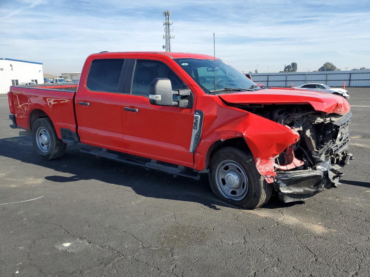 2023 Ford F350 Super Duty - Фото 4