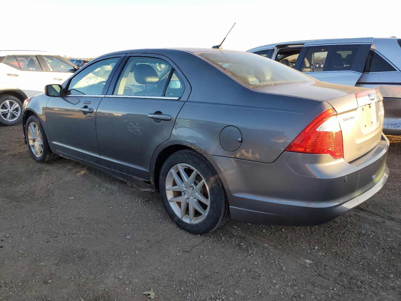 2012 Ford Fusion Sel - Image 2