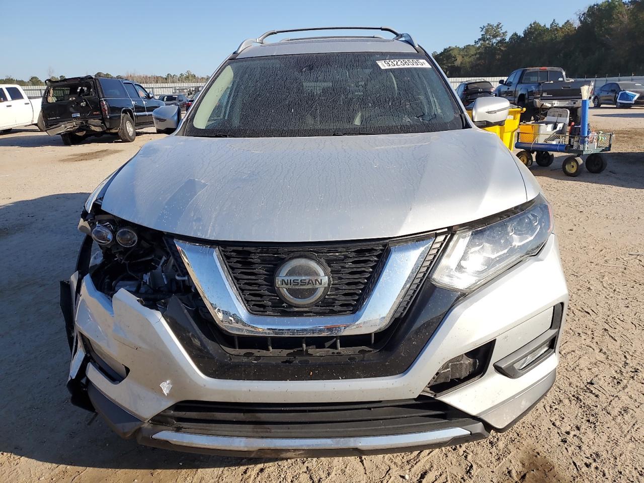 2018 Nissan Rogue S - Image 5