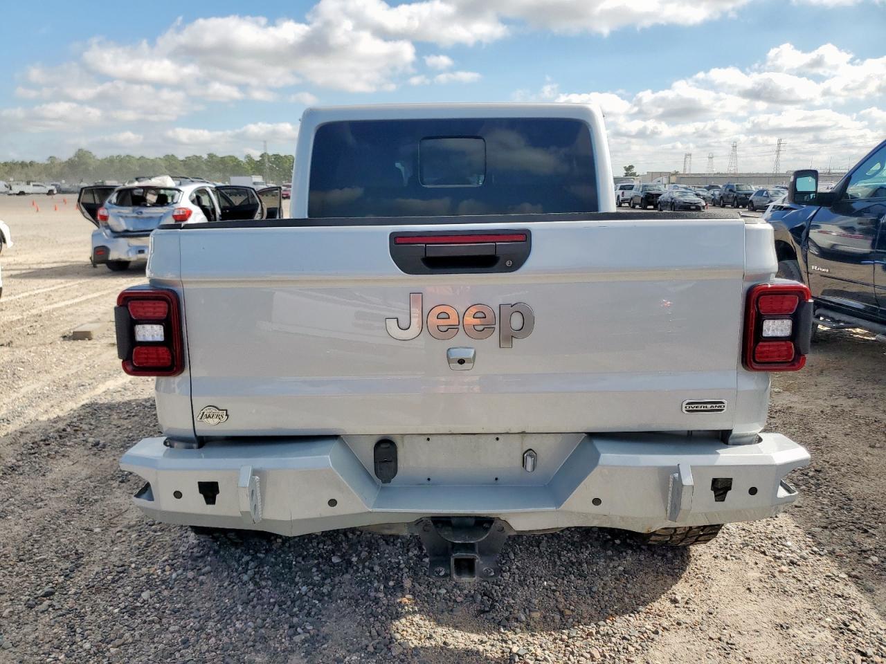 2022 Jeep Gladiator Overland - Фото 6
