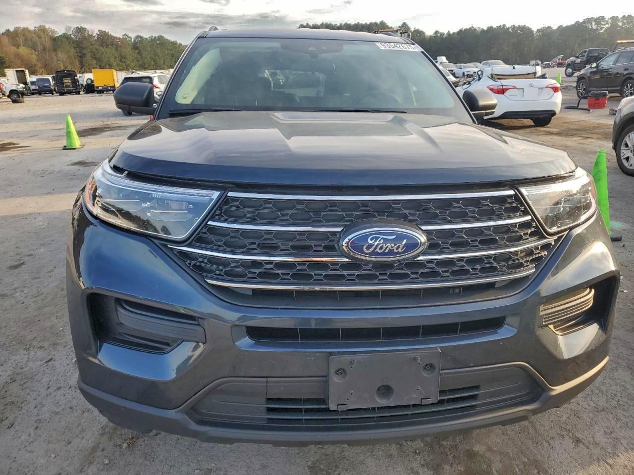 2023 Ford Explorer Xlt - Image 5