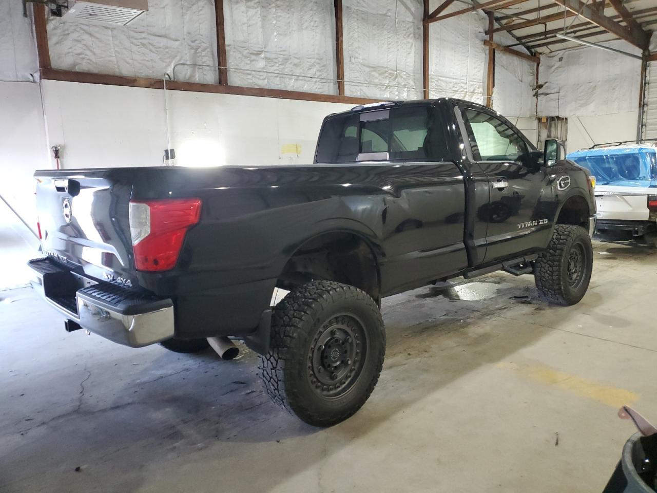 2017 Nissan Titan Xd S - Фото 3