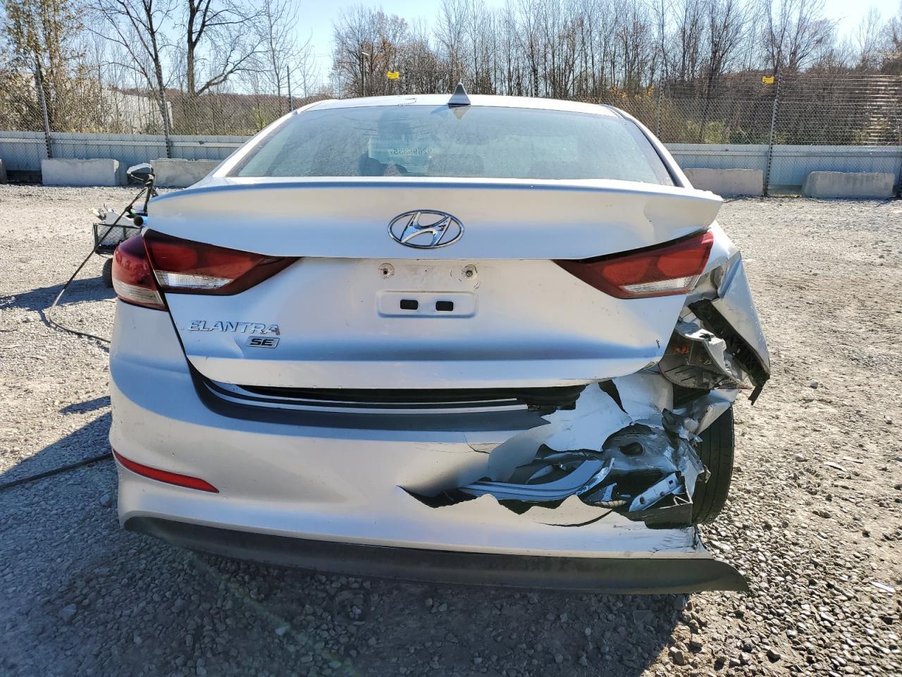 2017 Hyundai Elantra Se - Image 6