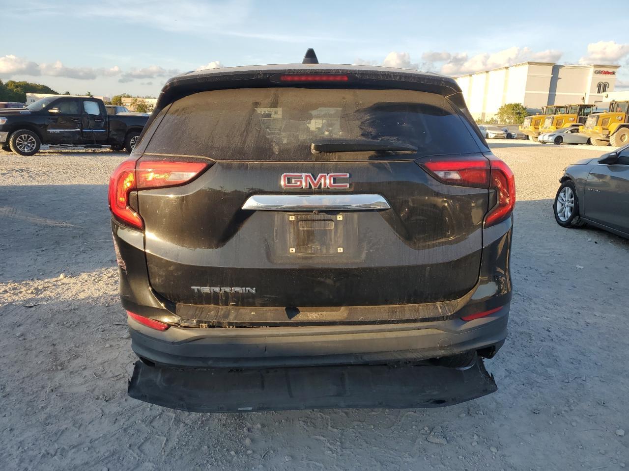 2018 GMC Terrain Sle - Image 6