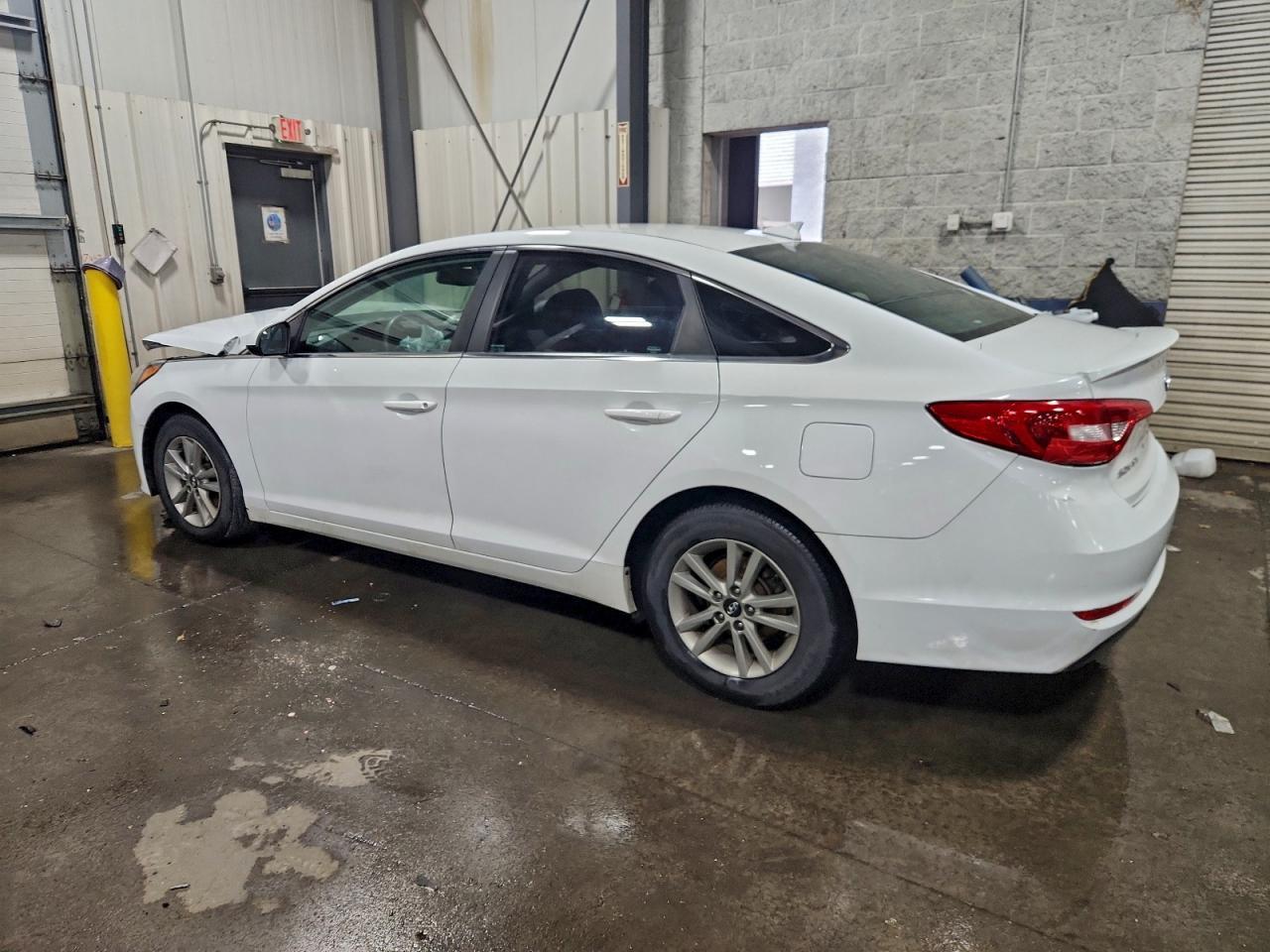 2015 Hyundai Sonata Se - Фото 2
