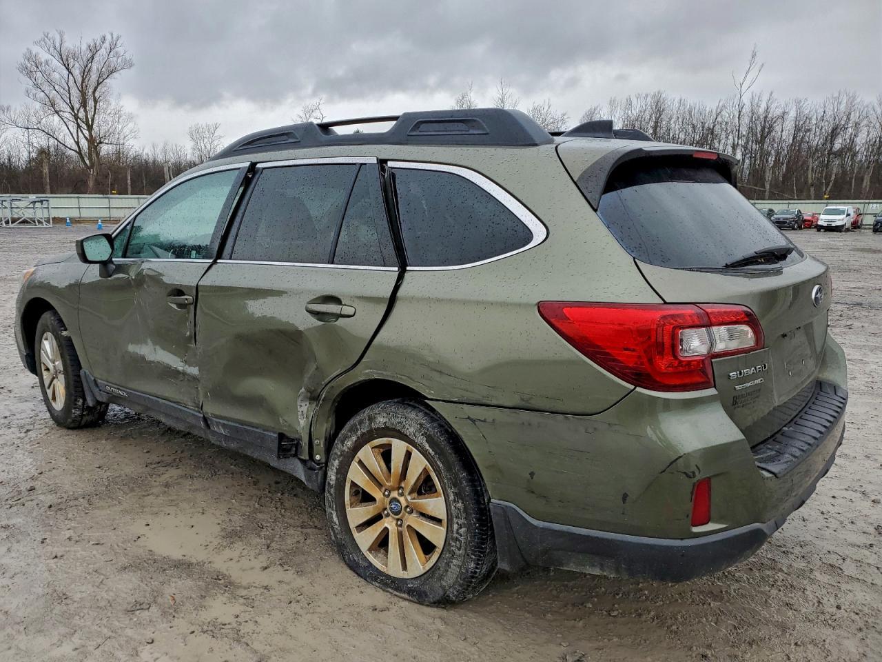 2016 Subaru Outback 2.5I Premium - Image 2