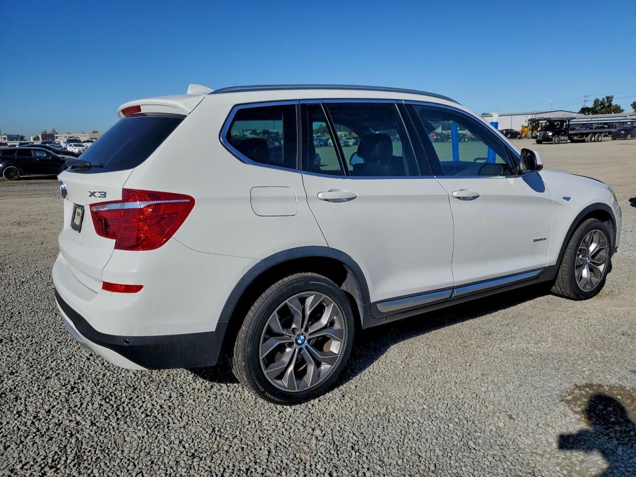 2015 BMW X3 Sdrive28I - Фото 3