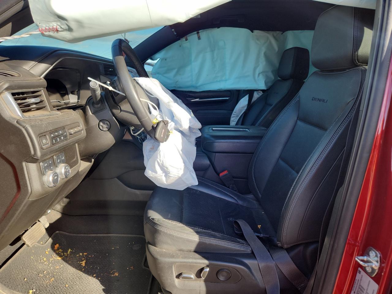 2022 GMC Yukon Denali - Image 7