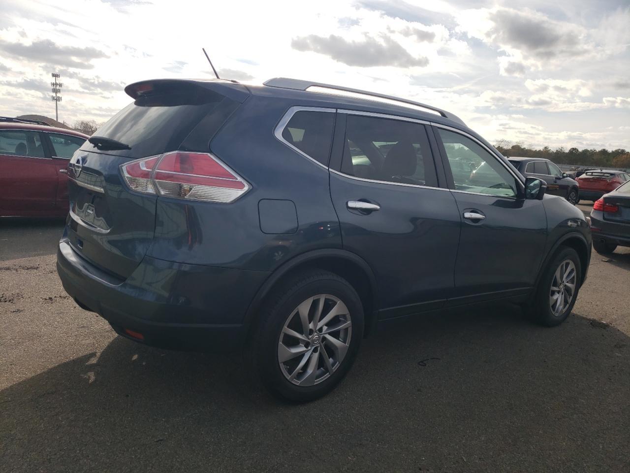 2014 Nissan Rogue S - Image 3