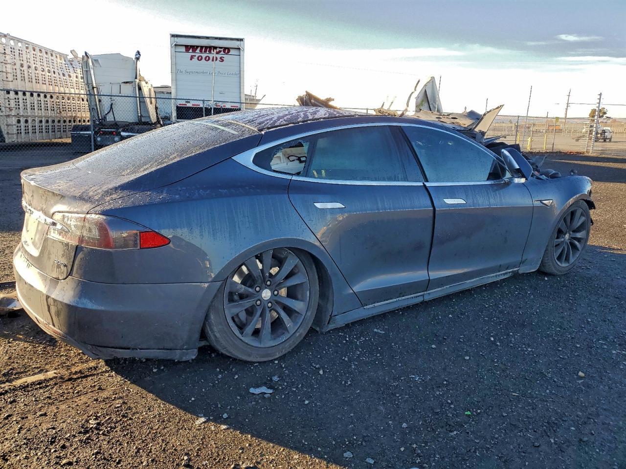 2016 Tesla Model S - Фото 3