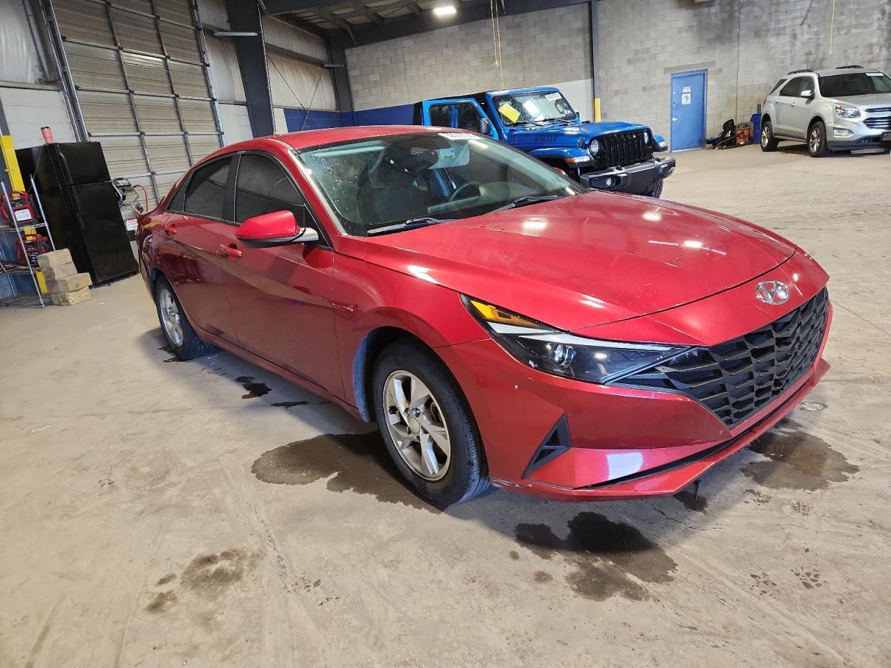 2021 Hyundai Elantra Se - Фото 4