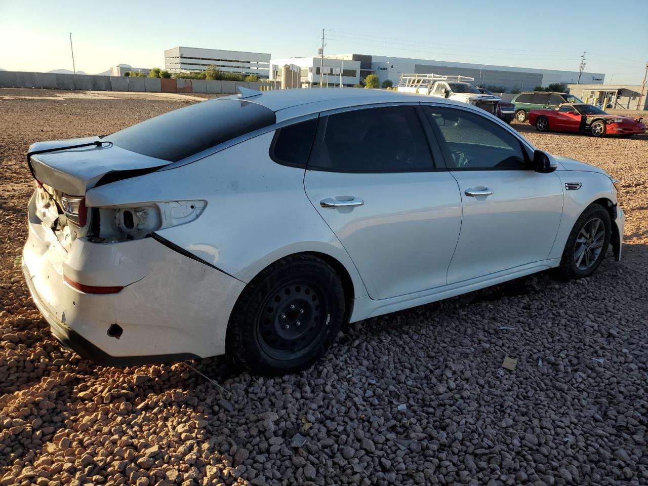 2019 Kia Optima Lx - Фото 3